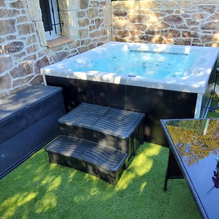 Studio Faillant Lorgues Spa Privatif Avec Superbe Piscine エクステリア 写真